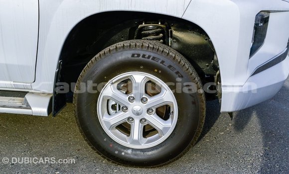 Buy Import Mitsubishi L200 White Car in Import - Dubai in Anse-la-Raye Buy Import Mitsubishi L200 White Car in Import - Dubai in Anse-la-Raye