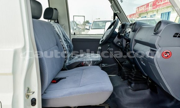 Buy Import Toyota Land Cruiser White Car in Import - Dubai in Anse-la-Raye Buy Import Toyota Land Cruiser White Car in Import - Dubai in Anse-la-Raye
