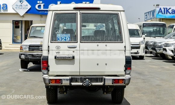 Buy Import Toyota Land Cruiser White Car in Import - Dubai in Anse-la-Raye Buy Import Toyota Land Cruiser White Car in Import - Dubai in Anse-la-Raye