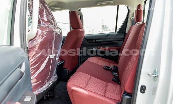 Buy Import Toyota Hilux White Car in Import - Dubai in Anse-la-Raye Buy Import Toyota Hilux White Car in Import - Dubai in Anse-la-Raye