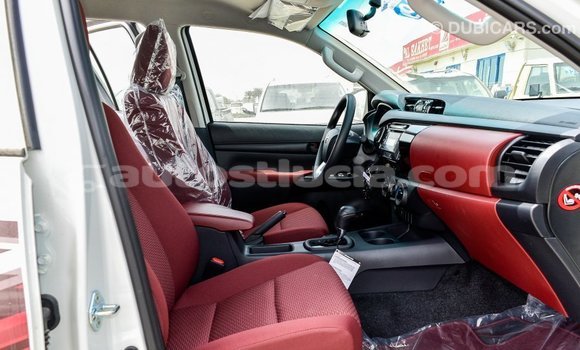 Buy Import Toyota Hilux White Car in Import - Dubai in Anse-la-Raye Buy Import Toyota Hilux White Car in Import - Dubai in Anse-la-Raye