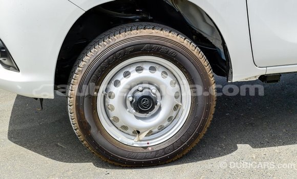 Buy Import Toyota Hilux White Car in Import - Dubai in Anse-la-Raye Buy Import Toyota Hilux White Car in Import - Dubai in Anse-la-Raye