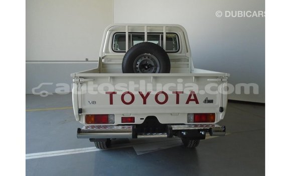 Buy Import Toyota Land Cruiser White Car in Import - Dubai in Anse-la-Raye Buy Import Toyota Land Cruiser White Car in Import - Dubai in Anse-la-Raye