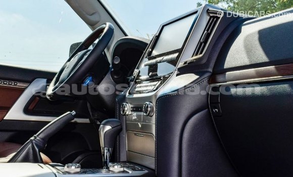 Buy Import Toyota Land Cruiser Black Car in Import - Dubai in Anse-la-Raye Buy Import Toyota Land Cruiser Black Car in Import - Dubai in Anse-la-Raye