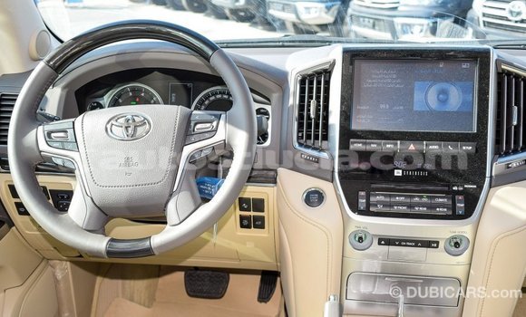 Buy Import Toyota Land Cruiser White Car in Import - Dubai in Anse-la-Raye Buy Import Toyota Land Cruiser White Car in Import - Dubai in Anse-la-Raye