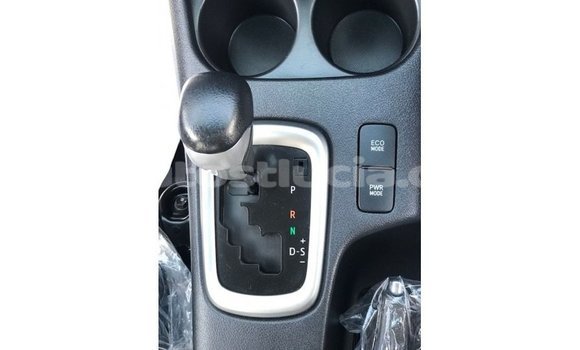 Buy Import Toyota Hilux Other Car in Import - Dubai in Anse-la-Raye Buy Import Toyota Hilux Other Car in Import - Dubai in Anse-la-Raye