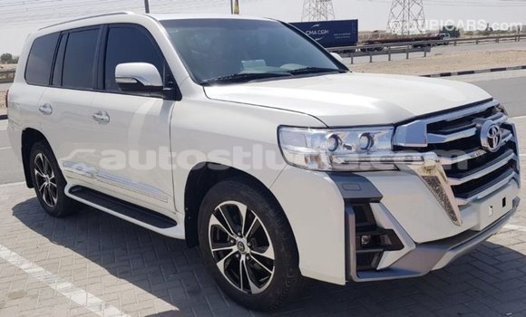 Buy Import Toyota Land Cruiser White Car in Import - Dubai in Anse-la-Raye Buy Import Toyota Land Cruiser White Car in Import - Dubai in Anse-la-Raye