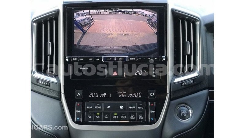 Big with watermark toyota land cruiser anse la raye import dubai 2866