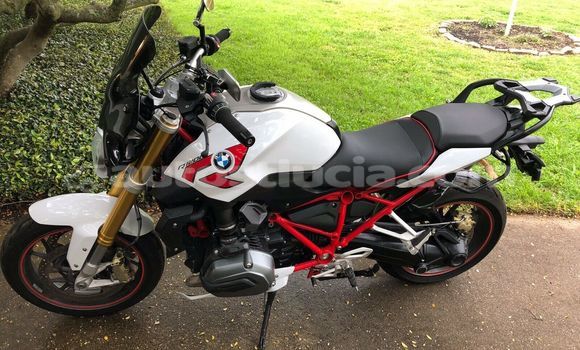 Buy Used BMW R 1200 White Bike in Castries in Castries
