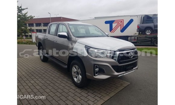 Buy Import Toyota Hilux Other Car in Import - Dubai in Anse-la-Raye Buy Import Toyota Hilux Other Car in Import - Dubai in Anse-la-Raye