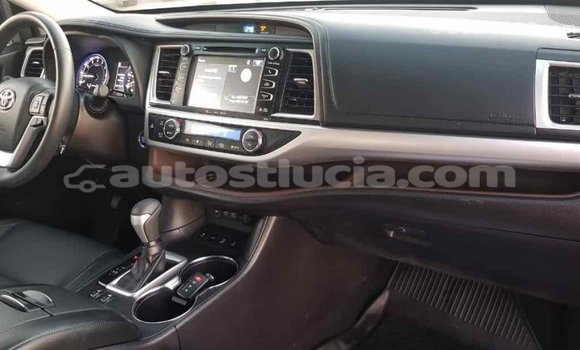 Buy Import Toyota Highlander Other Car in Import - Dubai in Anse-la-Raye Buy Import Toyota Highlander Other Car in Import - Dubai in Anse-la-Raye