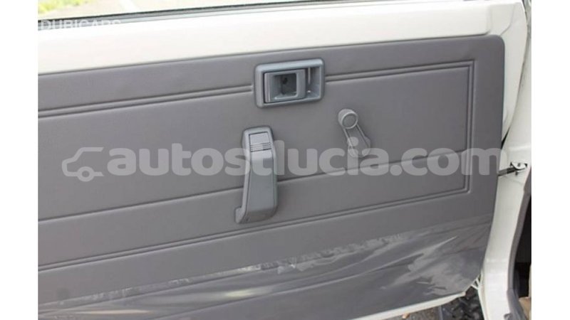 Big with watermark toyota land cruiser anse la raye import dubai 2878