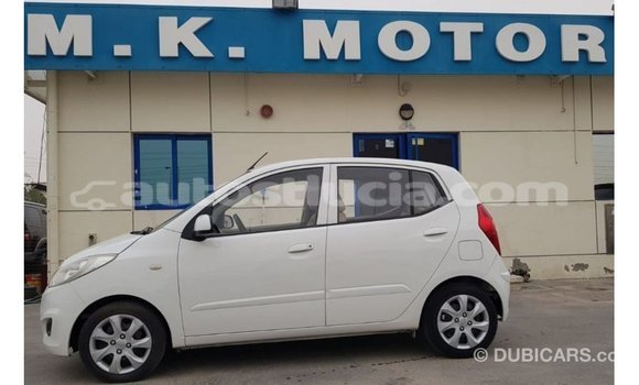 Buy Import Hyundai i10 White Car in Import - Dubai in Anse-la-Raye Buy Import Hyundai i10 White Car in Import - Dubai in Anse-la-Raye