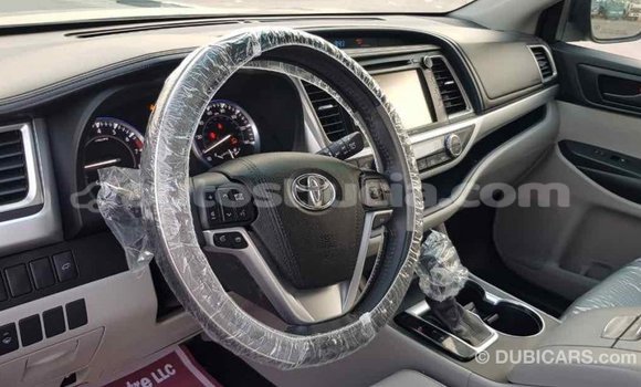 Buy Import Toyota Highlander Other Car in Import - Dubai in Anse-la-Raye Buy Import Toyota Highlander Other Car in Import - Dubai in Anse-la-Raye