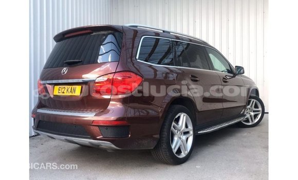 Acheter Import Voiture Mercedes-Benz 190 (W201) Rouge à Import - Dubai, Anse-la-Raye Acheter Import Voiture Mercedes-Benz 190 (W201) Rouge à Import - Dubai, Anse-la-Raye