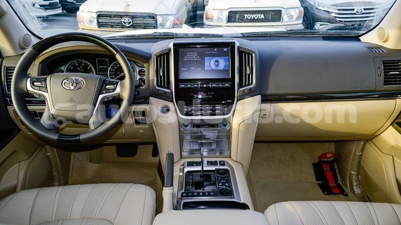 Big with watermark toyota land cruiser anse la raye import dubai 2918