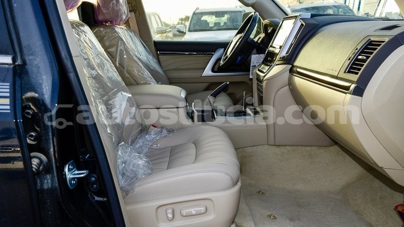 Big with watermark toyota land cruiser anse la raye import dubai 2918