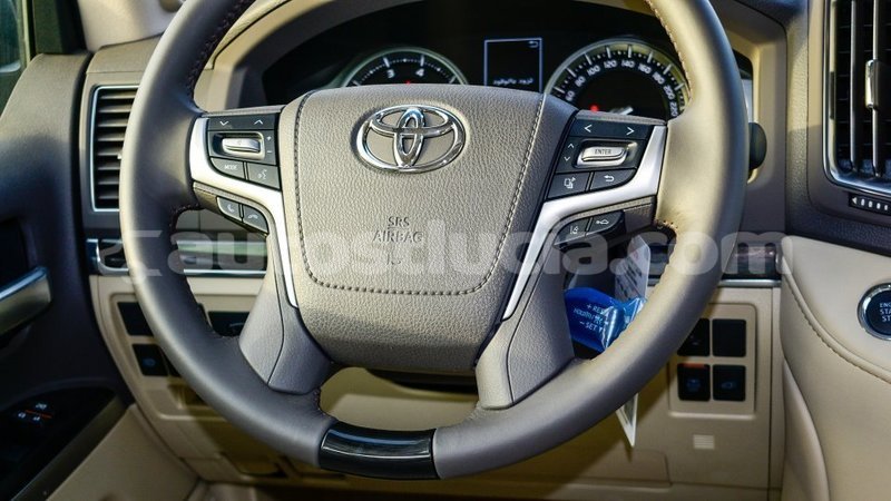 Big with watermark toyota land cruiser anse la raye import dubai 2918