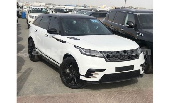 Acheter Import Voiture Land Rover Range Rover Blanc à Import - Dubai, Anse-la-Raye Acheter Import Voiture Land Rover Range Rover Blanc à Import - Dubai, Anse-la-Raye