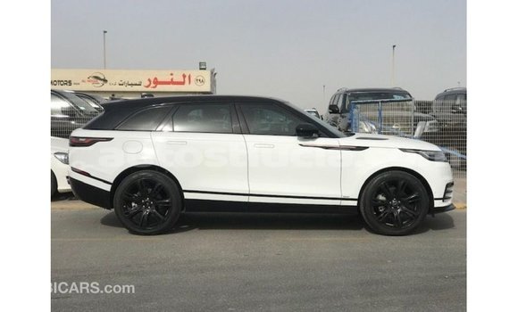 Acheter Import Voiture Land Rover Range Rover Blanc à Import - Dubai, Anse-la-Raye Acheter Import Voiture Land Rover Range Rover Blanc à Import - Dubai, Anse-la-Raye