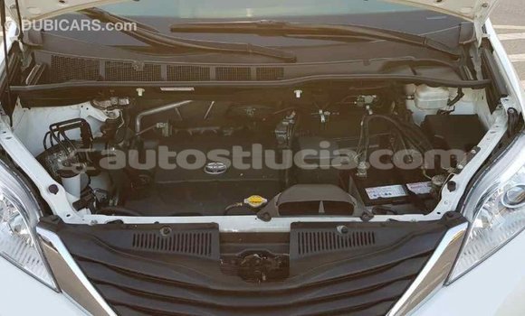 Buy Import Toyota Sienna White Car in Import - Dubai in Anse-la-Raye Buy Import Toyota Sienna White Car in Import - Dubai in Anse-la-Raye