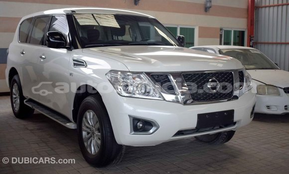 Acheter Import Voiture Nissan Patrol Blanc à Import - Dubai, Anse-la-Raye Acheter Import Voiture Nissan Patrol Blanc à Import - Dubai, Anse-la-Raye