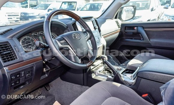 Buy Import Toyota Land Cruiser White Car in Import - Dubai in Anse-la-Raye Buy Import Toyota Land Cruiser White Car in Import - Dubai in Anse-la-Raye
