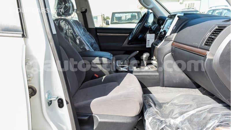 Big with watermark toyota land cruiser anse la raye import dubai 2927