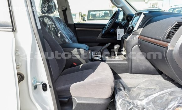 Buy Import Toyota Land Cruiser White Car in Import - Dubai in Anse-la-Raye Buy Import Toyota Land Cruiser White Car in Import - Dubai in Anse-la-Raye