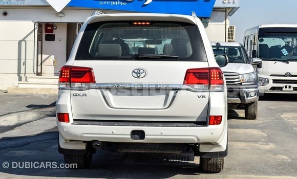 Buy Import Toyota Land Cruiser White Car in Import - Dubai in Anse-la-Raye Buy Import Toyota Land Cruiser White Car in Import - Dubai in Anse-la-Raye