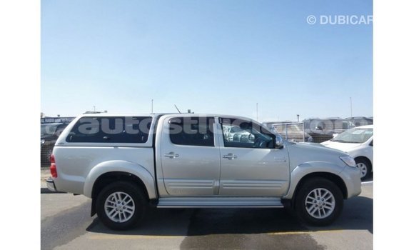 Buy Import Toyota Hilux Other Car in Import - Dubai in Anse-la-Raye Buy Import Toyota Hilux Other Car in Import - Dubai in Anse-la-Raye