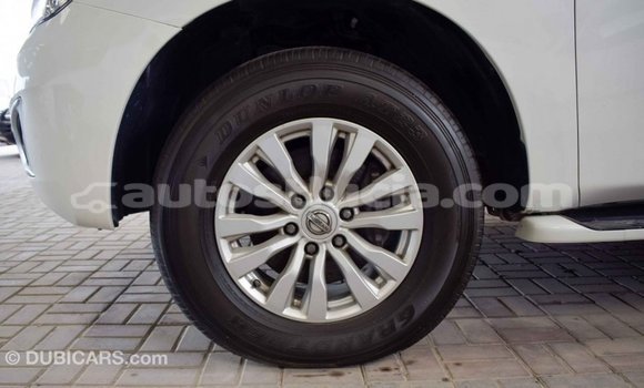 Acheter Import Voiture Nissan Patrol Blanc à Import - Dubai, Anse-la-Raye Acheter Import Voiture Nissan Patrol Blanc à Import - Dubai, Anse-la-Raye