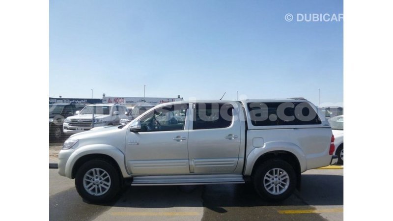 Big with watermark toyota hilux anse la raye import dubai 2933