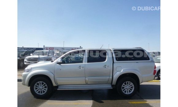 Buy Import Toyota Hilux Other Car in Import - Dubai in Anse-la-Raye Buy Import Toyota Hilux Other Car in Import - Dubai in Anse-la-Raye