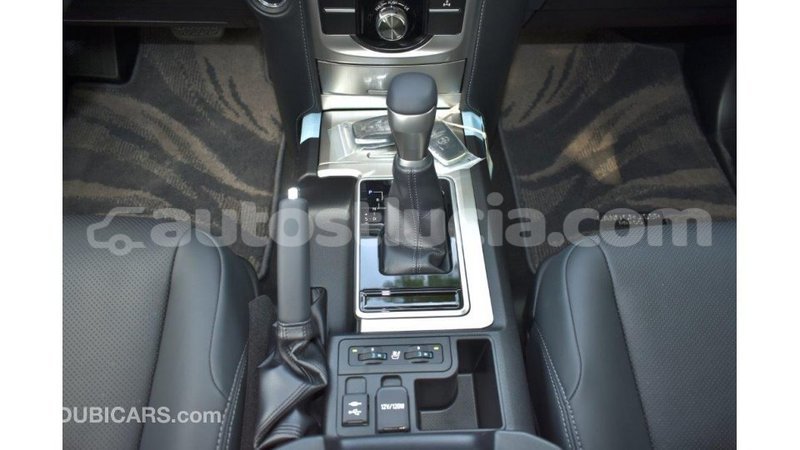 Big with watermark toyota prado anse la raye import dubai 2953