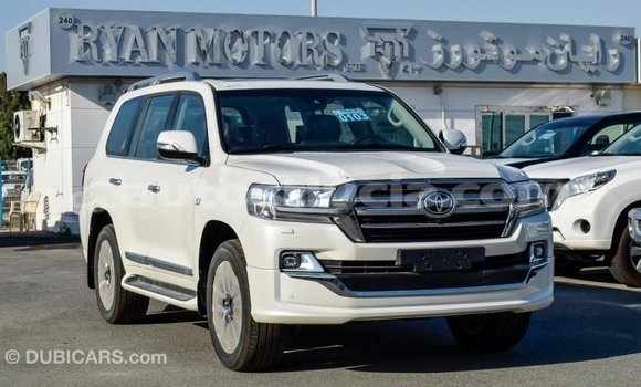 Buy Import Toyota Land Cruiser White Car in Import - Dubai in Anse-la-Raye Buy Import Toyota Land Cruiser White Car in Import - Dubai in Anse-la-Raye