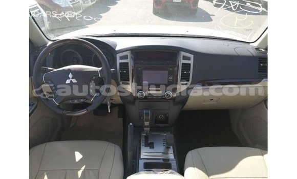 Buy Import Mitsubishi Pajero White Car in Import - Dubai in Anse-la-Raye Buy Import Mitsubishi Pajero White Car in Import - Dubai in Anse-la-Raye