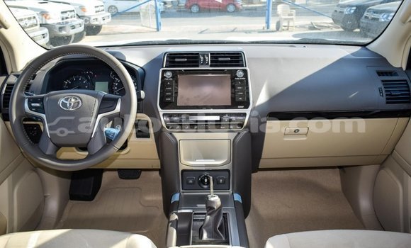 Acheter Import Voiture Toyota Prado Noir à Import - Dubai, Anse-la-Raye Acheter Import Voiture Toyota Prado Noir à Import - Dubai, Anse-la-Raye