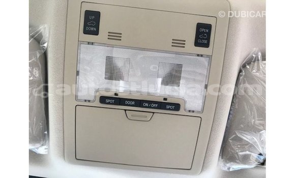 Acheter Import Voiture Toyota Land Cruiser Blanc à Import - Dubai, Anse-la-Raye Acheter Import Voiture Toyota Land Cruiser Blanc à Import - Dubai, Anse-la-Raye