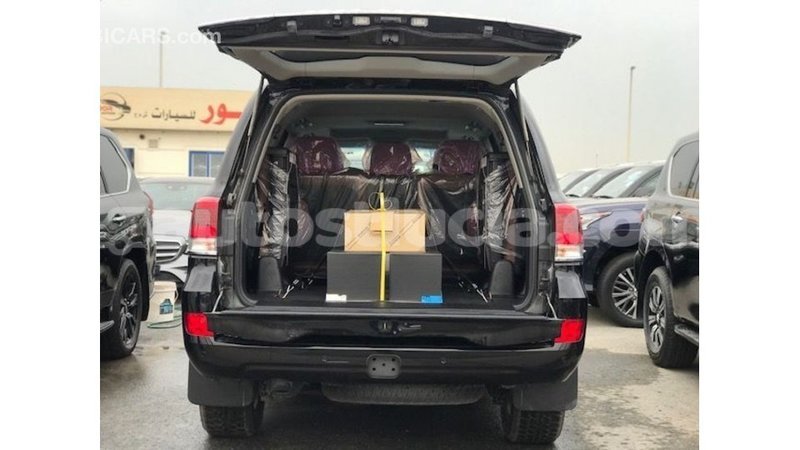 Big with watermark toyota land cruiser anse la raye import dubai 3002