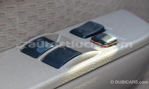 Acheter Import Voiture Toyota Land Cruiser Beige à Import - Dubai, Anse-la-Raye Acheter Import Voiture Toyota Land Cruiser Beige à Import - Dubai, Anse-la-Raye