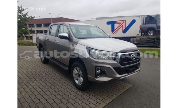 Buy Import Toyota Hilux Other Car in Import - Dubai in Anse-la-Raye Buy Import Toyota Hilux Other Car in Import - Dubai in Anse-la-Raye