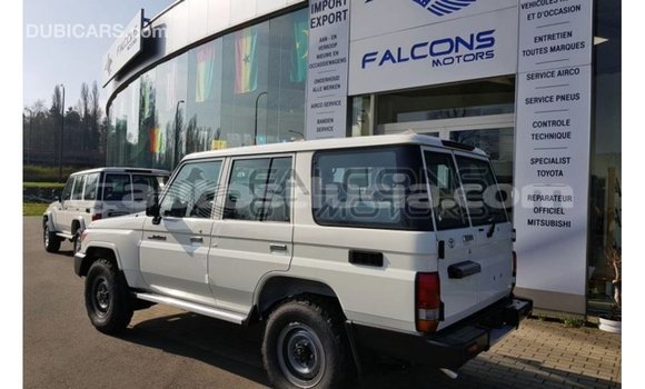 Buy Import Toyota Land Cruiser White Car in Import - Dubai in Anse-la-Raye Buy Import Toyota Land Cruiser White Car in Import - Dubai in Anse-la-Raye