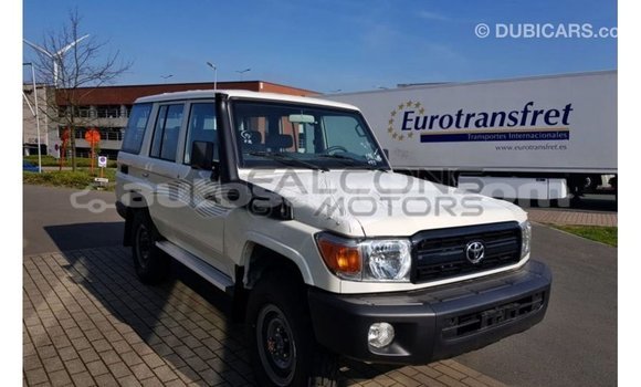 Buy Import Toyota Land Cruiser White Car in Import - Dubai in Anse-la-Raye Buy Import Toyota Land Cruiser White Car in Import - Dubai in Anse-la-Raye