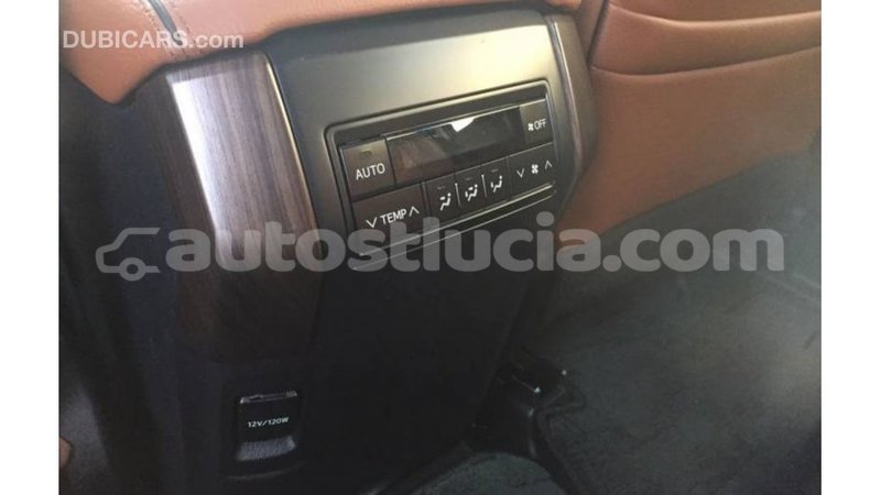 Big with watermark toyota prado anse la raye import dubai 3006