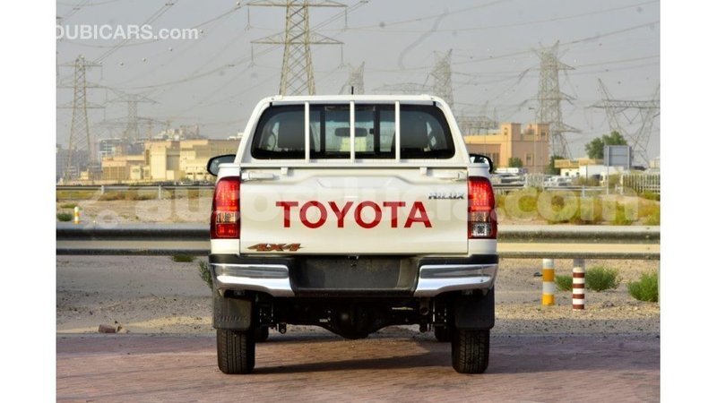 Big with watermark toyota hilux anse la raye import dubai 3010