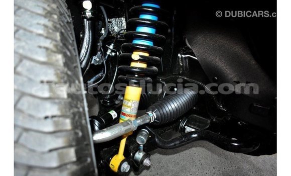 Acheter Import Voiture Toyota Tundra Blanc à Import - Dubai, Anse-la-Raye Acheter Import Voiture Toyota Tundra Blanc à Import - Dubai, Anse-la-Raye