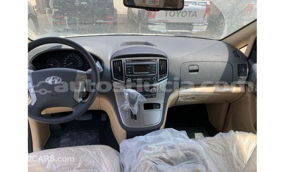 Buy Import Hyundai Accent White Car in Import - Dubai in Anse-la-Raye Buy Import Hyundai Accent White Car in Import - Dubai in Anse-la-Raye