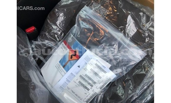 Buy Import Toyota 4Runner White Car in Import - Dubai in Anse-la-Raye Buy Import Toyota 4Runner White Car in Import - Dubai in Anse-la-Raye