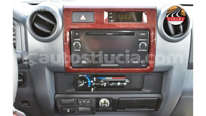 Big with watermark toyota land cruiser anse la raye import dubai 3023